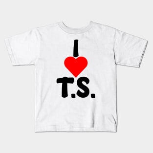 I love ts Kids T-Shirt